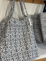 Anchor bucket bag